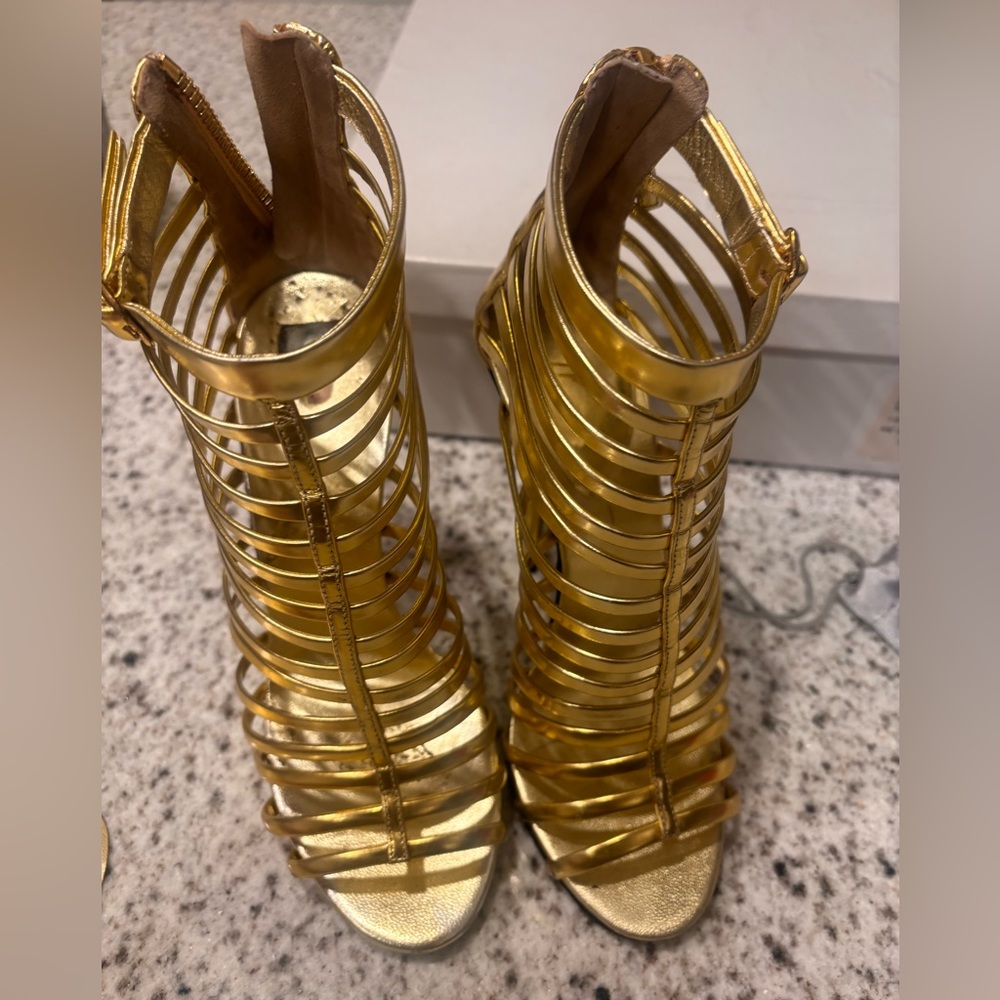 Women’s Giuseppe Zanotti Size 38 Bronze Mirrored Peep Cage Bootie